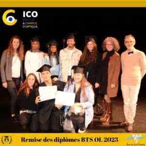 photo 02 remise des diplômes, BTS Opticien Lunetier de l'ICO, école optique Paris Sud, promotion 2023