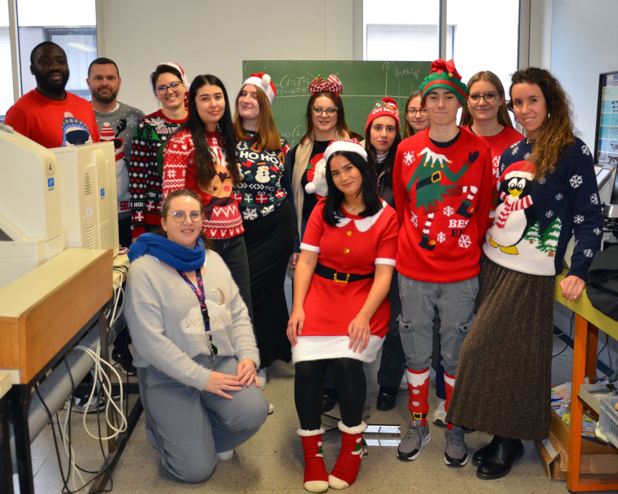 journée pull et accessoires de noël à l'ICO école d'optique Bures-sur-Yvette Paris sud